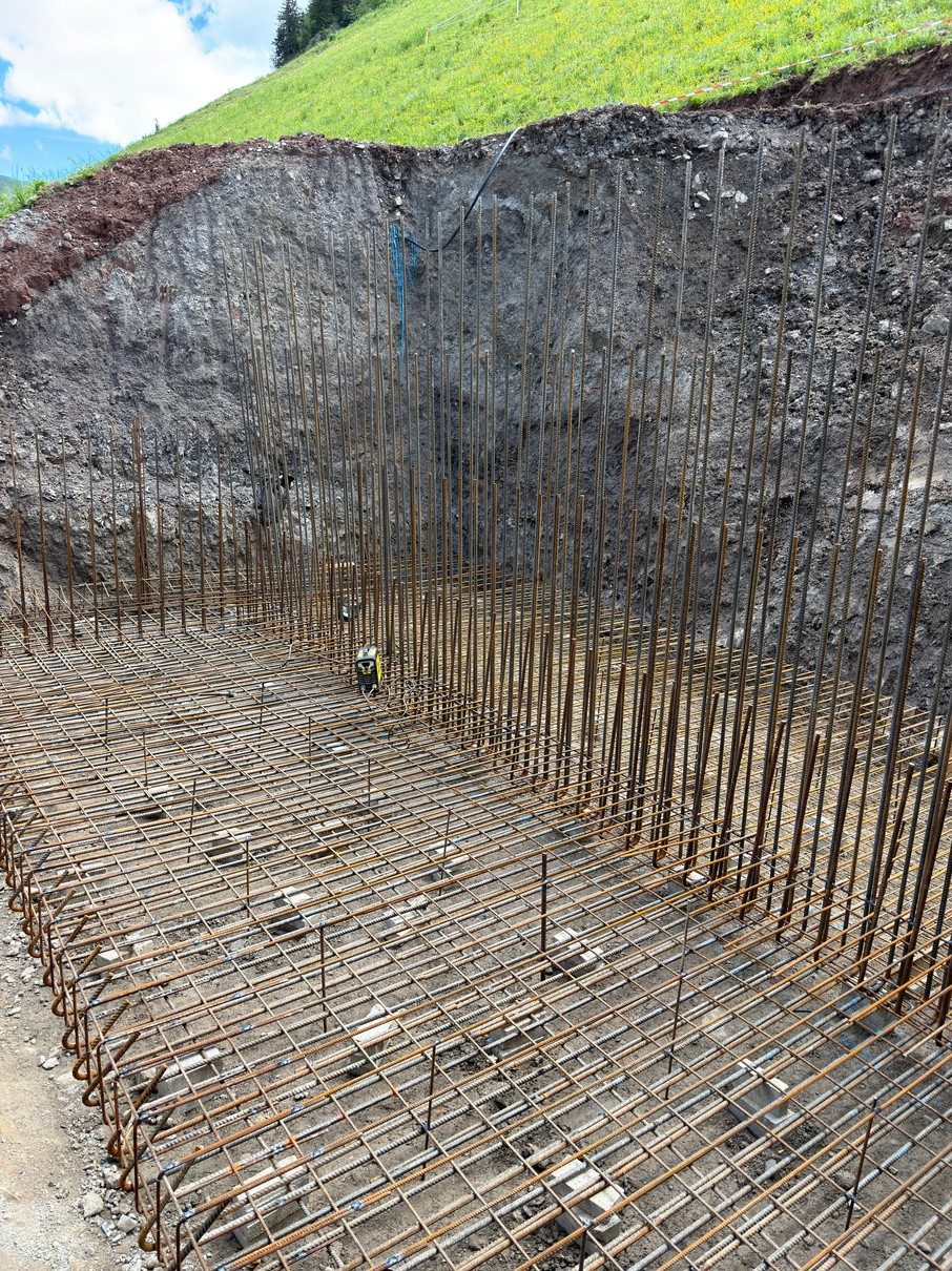 Ferraillage d'un mur de soutènement avant coulage